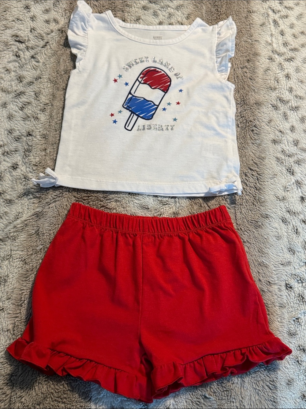 Berkley Jensens White Patriotic Popsicle Tee & Red Ruffle Shorts Set 3T EUC